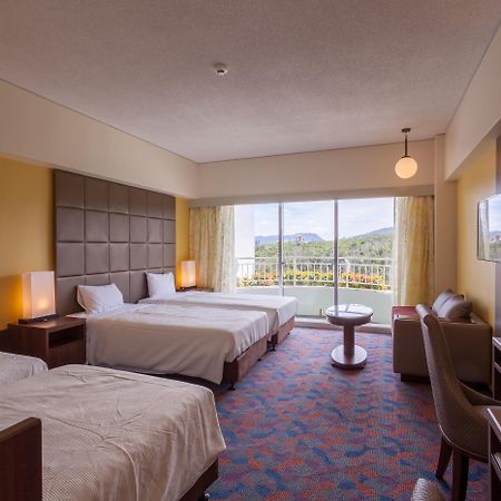 Okinawa Kariyushi Beach Resort Ocean Spa Onna Extérieur photo