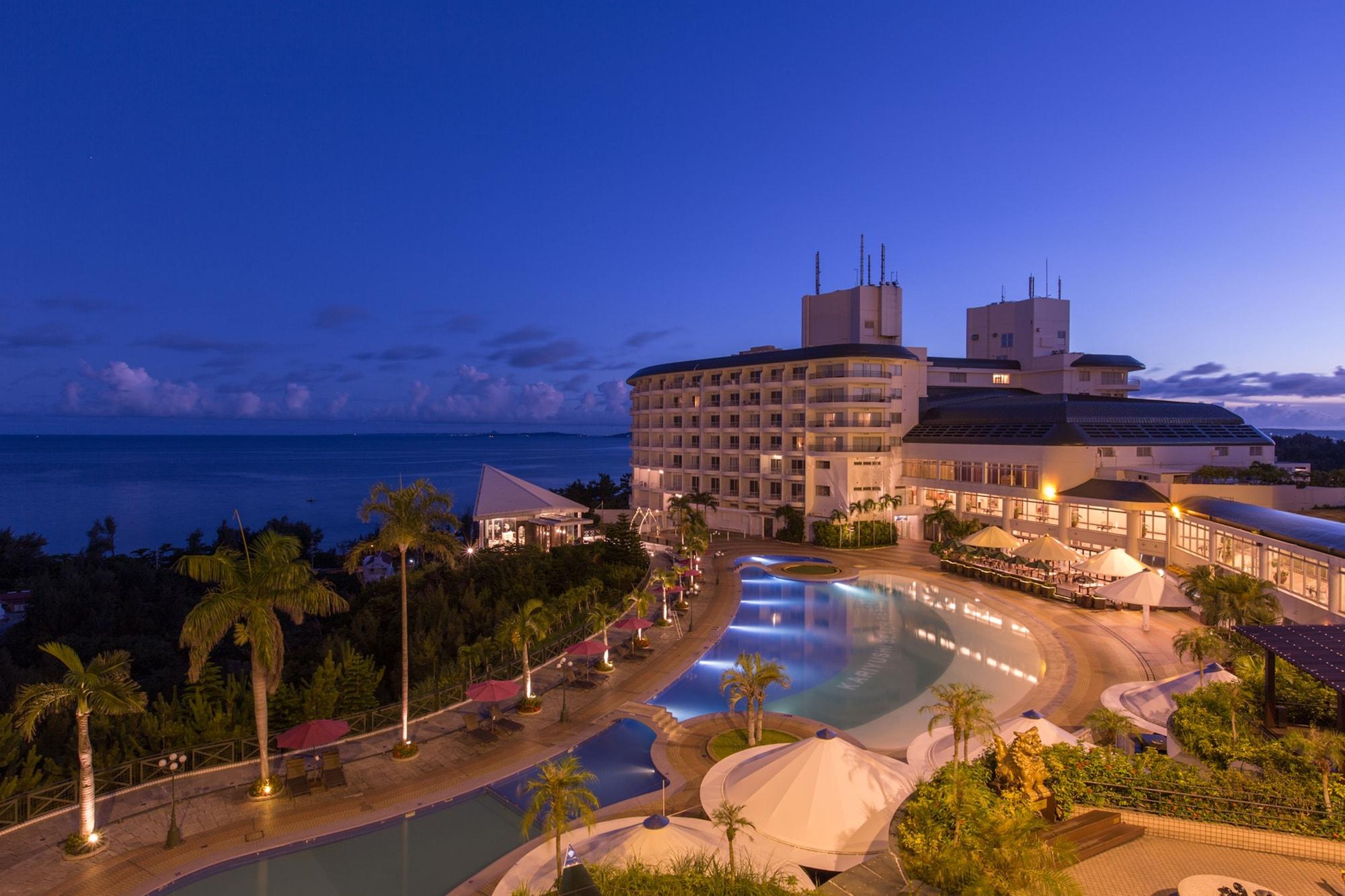 Okinawa Kariyushi Beach Resort Ocean Spa Onna Extérieur photo