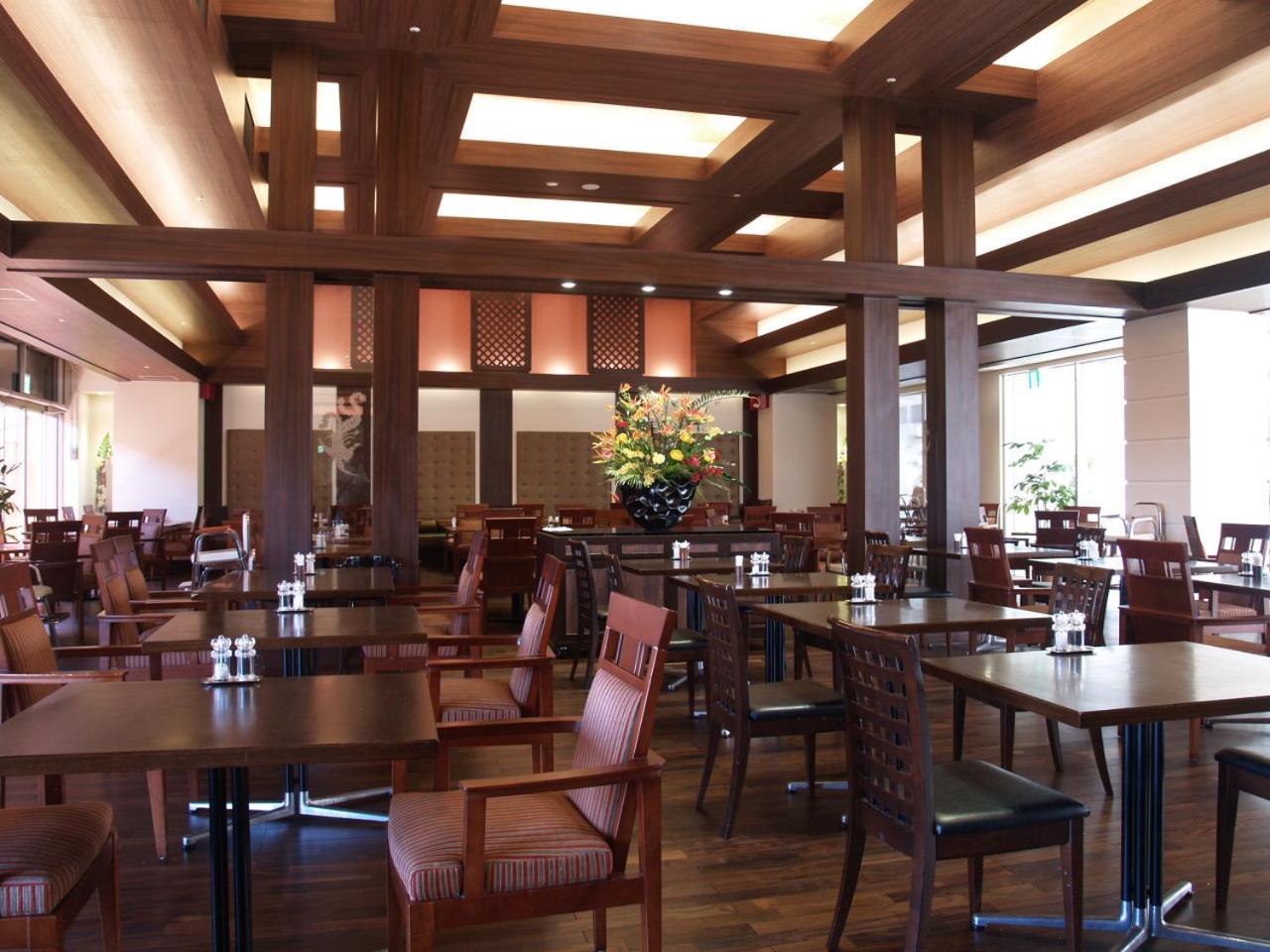 Okinawa Kariyushi Beach Resort Ocean Spa Onna Extérieur photo