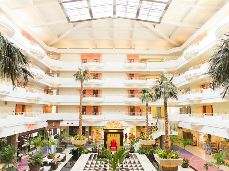 Okinawa Kariyushi Beach Resort Ocean Spa Onna Extérieur photo
